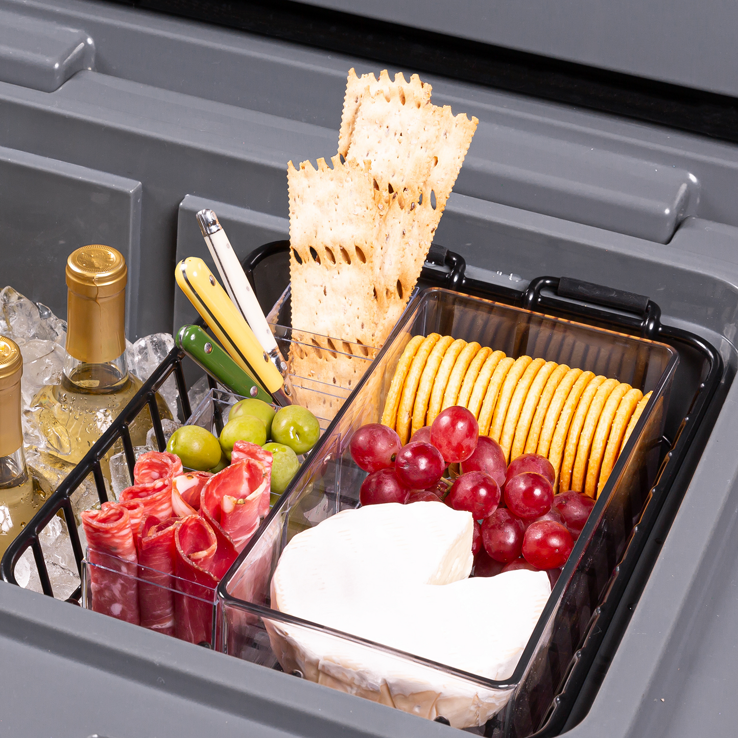brutank-35qt-55qt-dry-rack-u2 brutank-dry-rack_accessory_alt-1.png