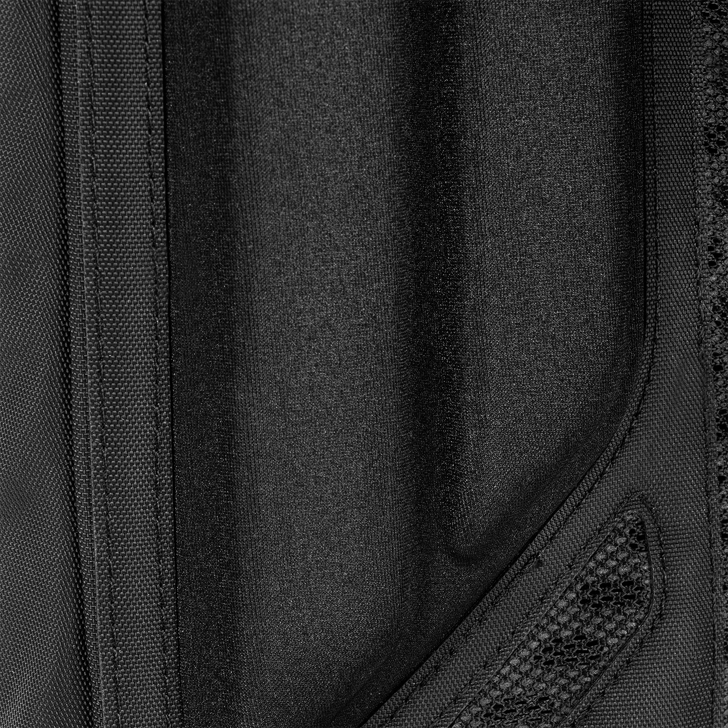 paragon-hydration-pack-s9 Paragon_Black_Texture.png
